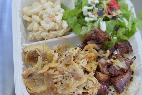 Hawaiian plate lunch with smoked chicken, mac salad and island greens from Big Island Smokehouse, Hilo